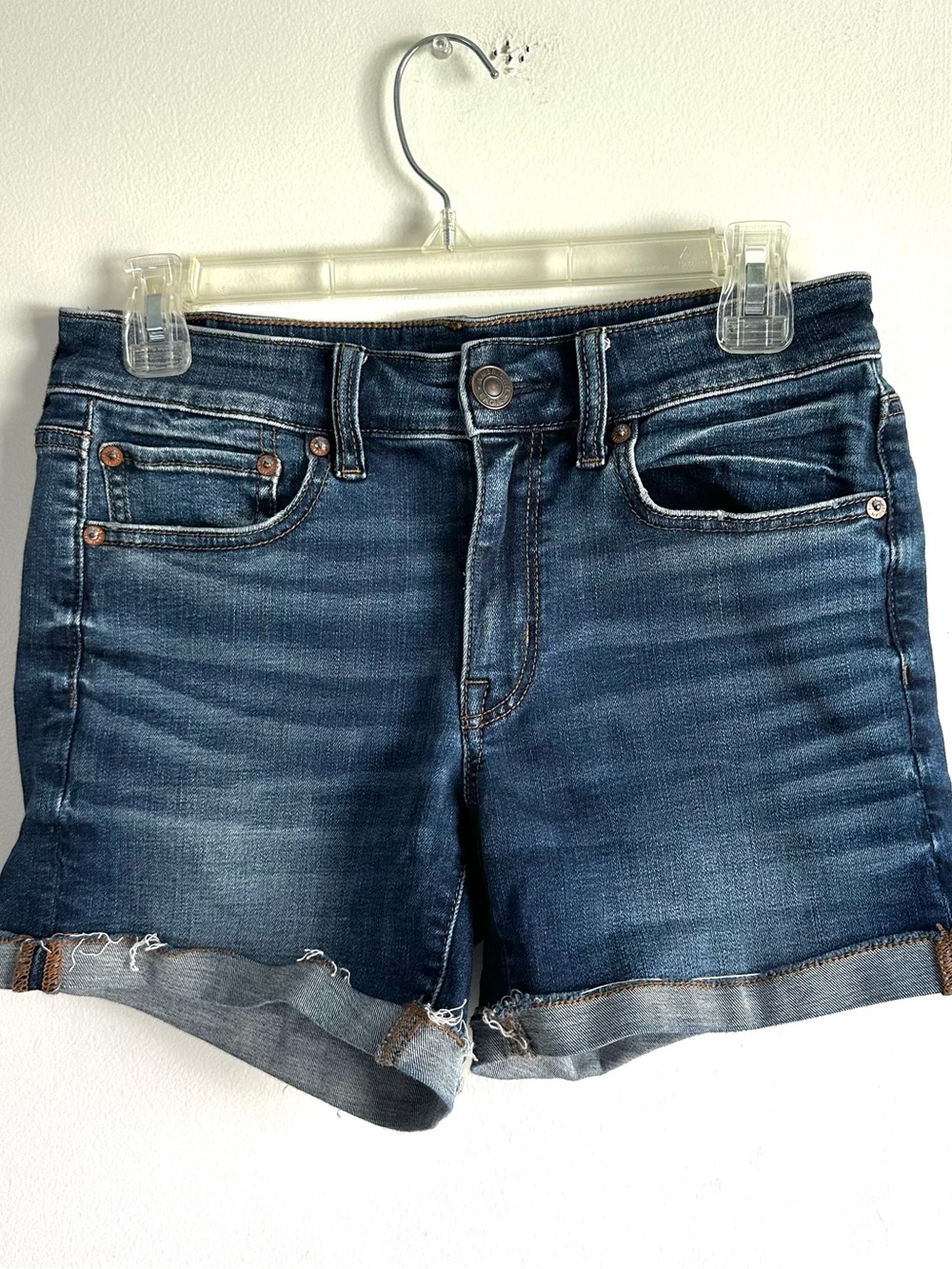 American Eagle Super Stretch Rolled-Hem Denim Shorts Size 6